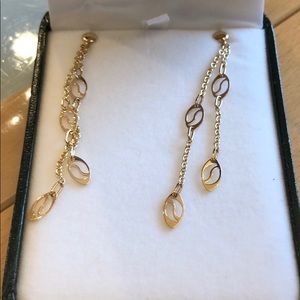 Stunning and elegant gold DaValle earrings